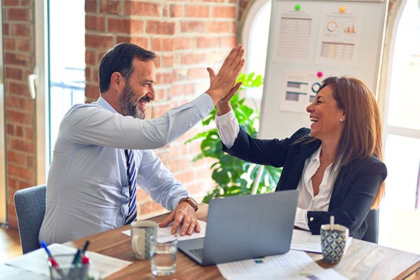 Técnico em Saúde Bucal vs. Prótese Dentária: Qual carreira combina mais com você?